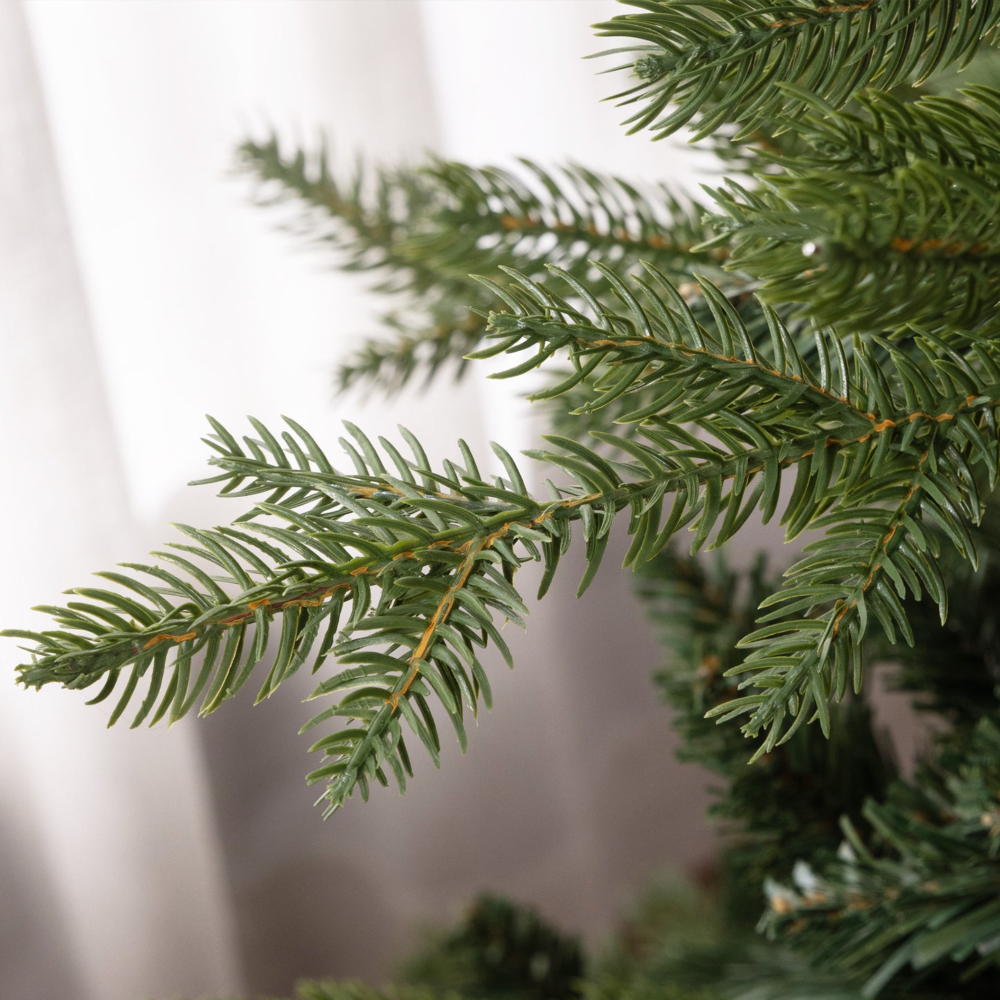 6ft Christmas Tree Artificial - 1821 Tips
