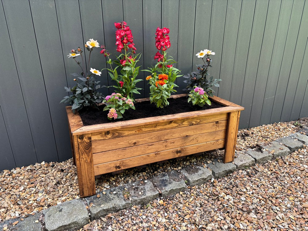 Prestbury Garden Planter by Charles Taylor