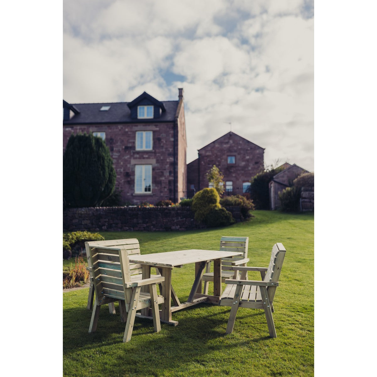 Clover Garden Patio Dining Set by Churnet Valley - 6 Seats - CLOT102