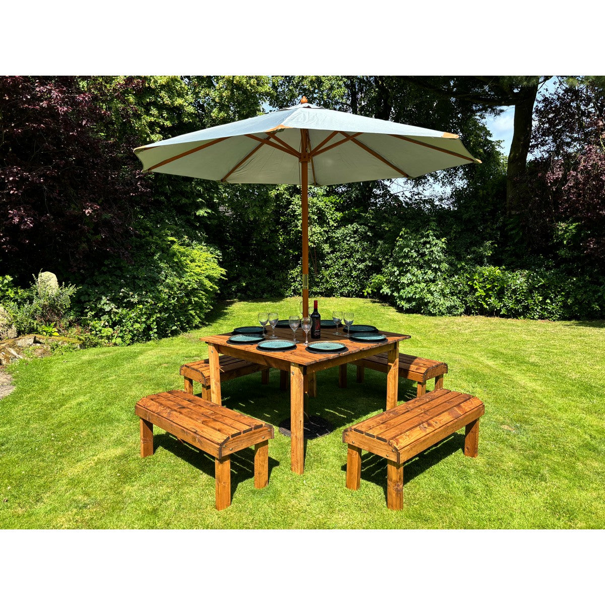 Knights Garden Patio Dining Set by Charles Taylor - 8 Seats