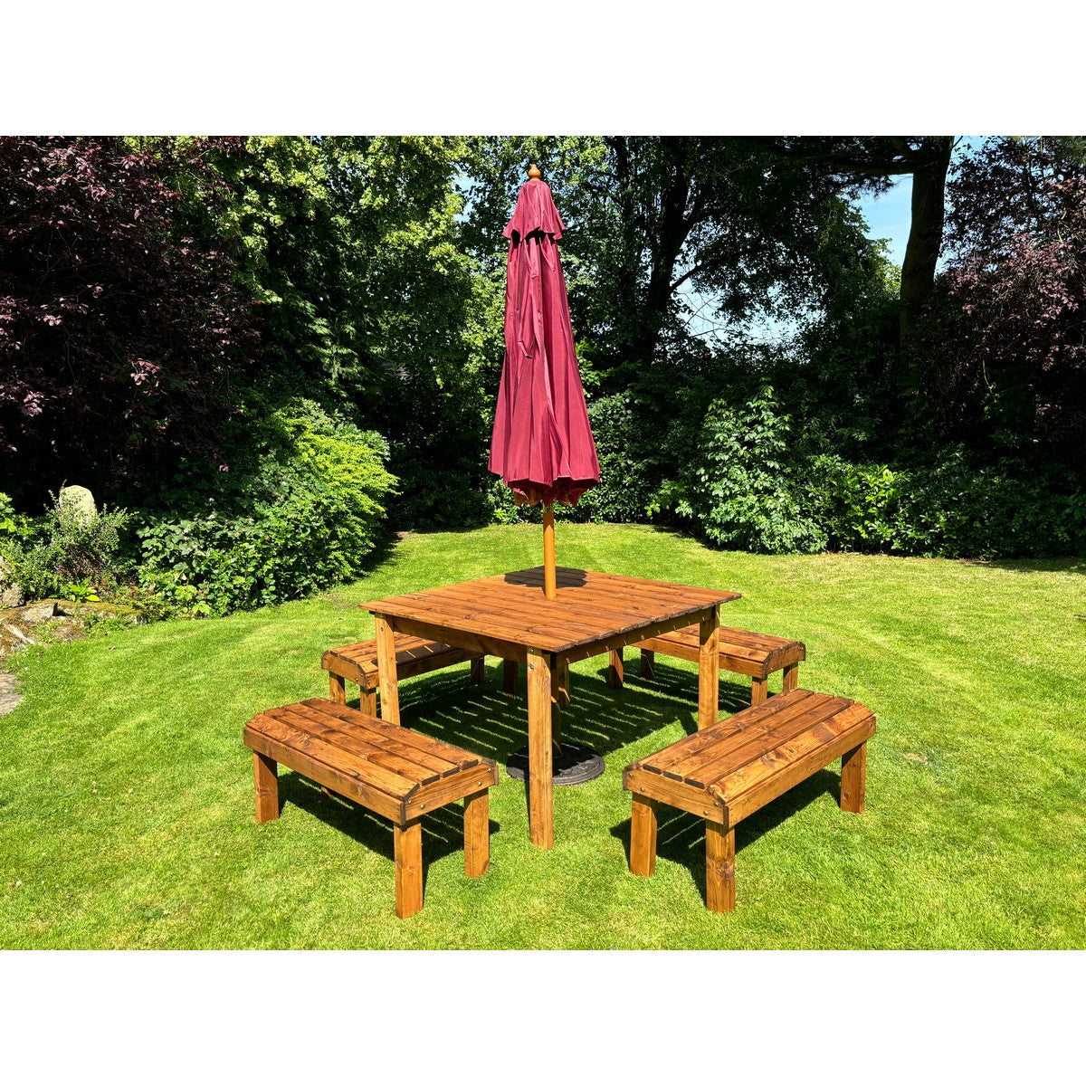 Knights Garden Patio Dining Set by Charles Taylor - 8 Seats