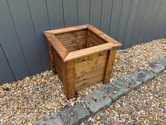 Prestbury Garden Planter by Charles Taylor