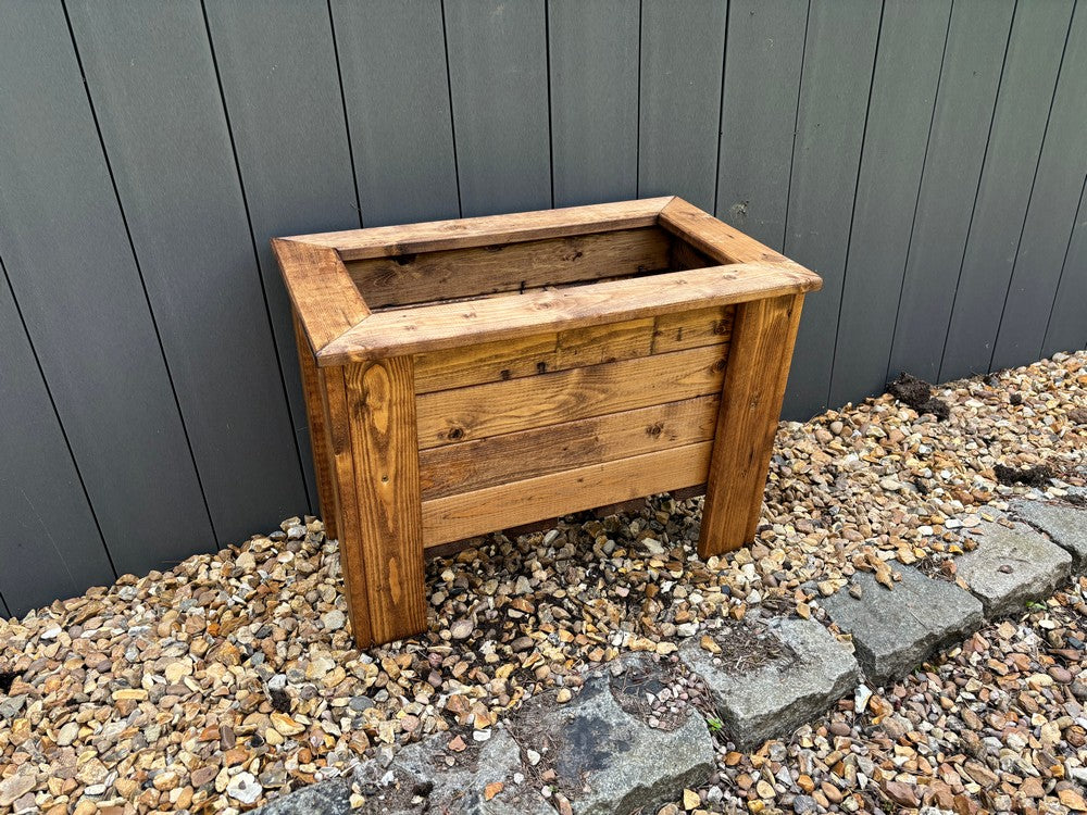 Prestbury Garden Planter by Charles Taylor
