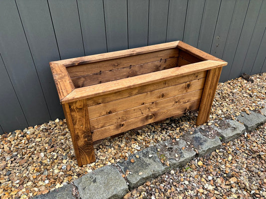 Prestbury Garden Planter by Charles Taylor