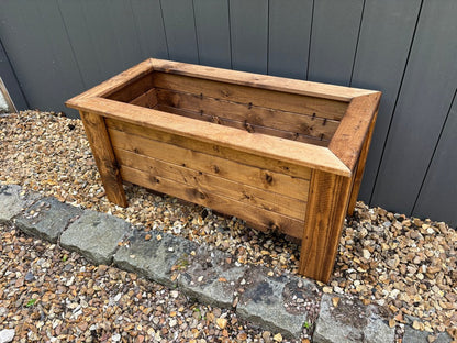 Prestbury Garden Planter by Charles Taylor