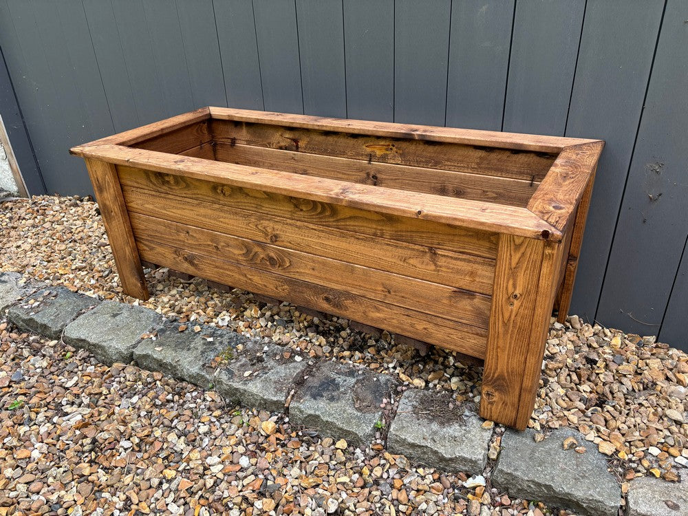 Prestbury Garden Planter by Charles Taylor