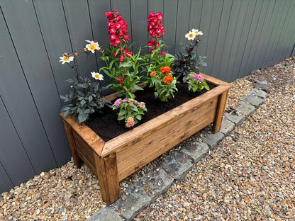 Prestbury Garden Planter by Charles Taylor