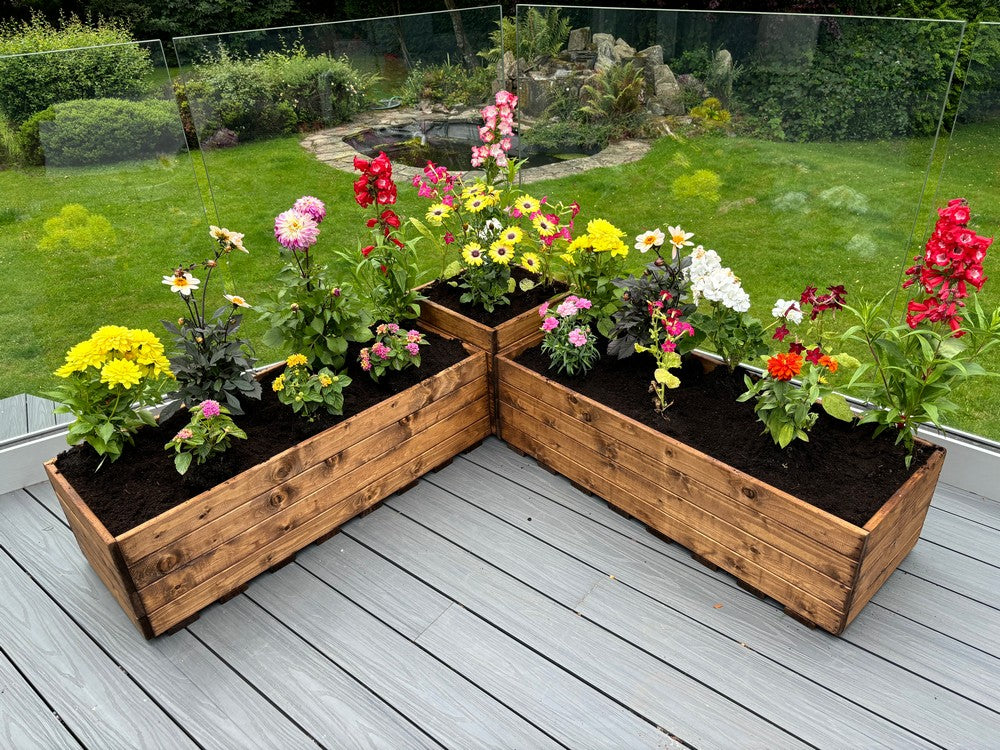 Berwick Garden Planter by Charles Taylor