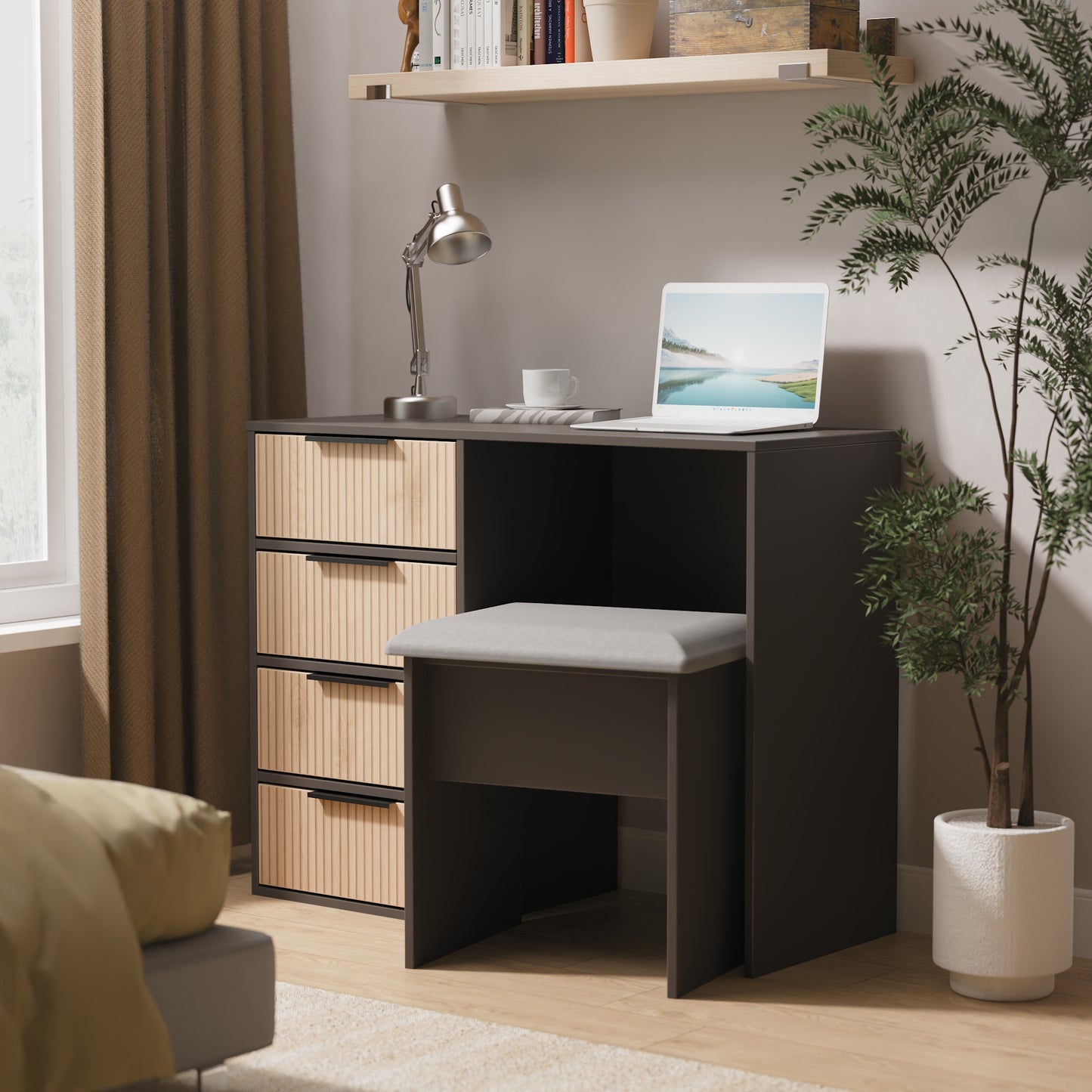 Hong Kong B Desk Not Applicable 4 Drawers 97cm