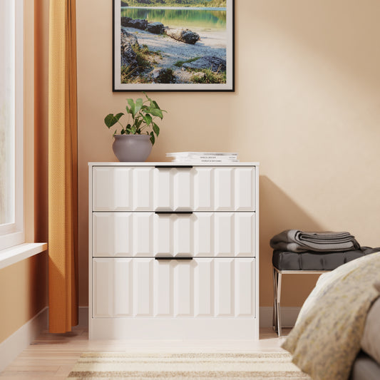 New York C Chest of Drawers White 3 Drawers 77cm