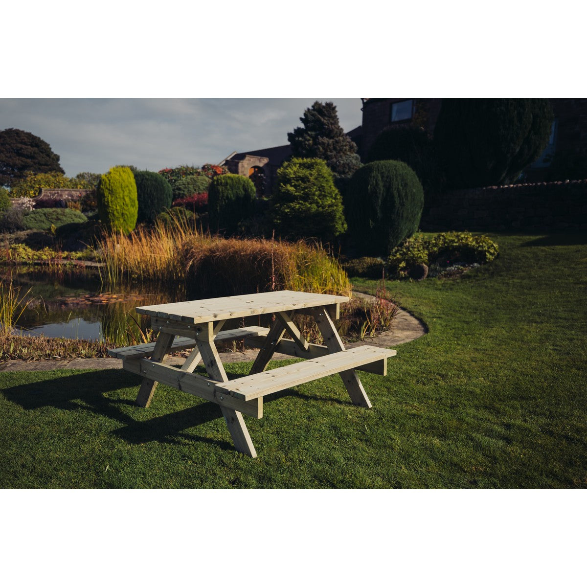 Traditional Garden Picnic Table by Churnet Valley - 4 Seats - PT101