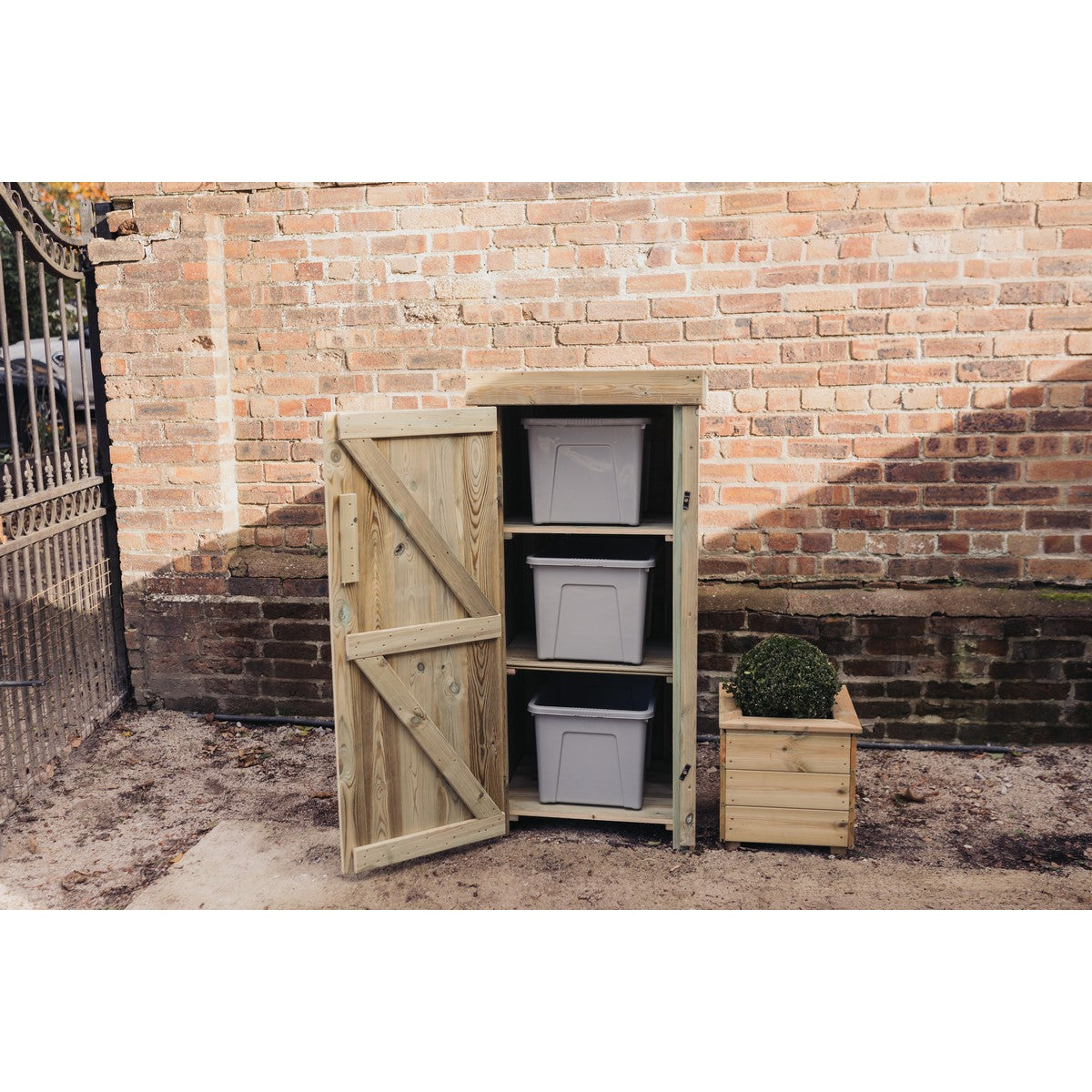 Ascot Garden Bin Store 67cm wide x 75cm deep by Churnet Valley - RS02