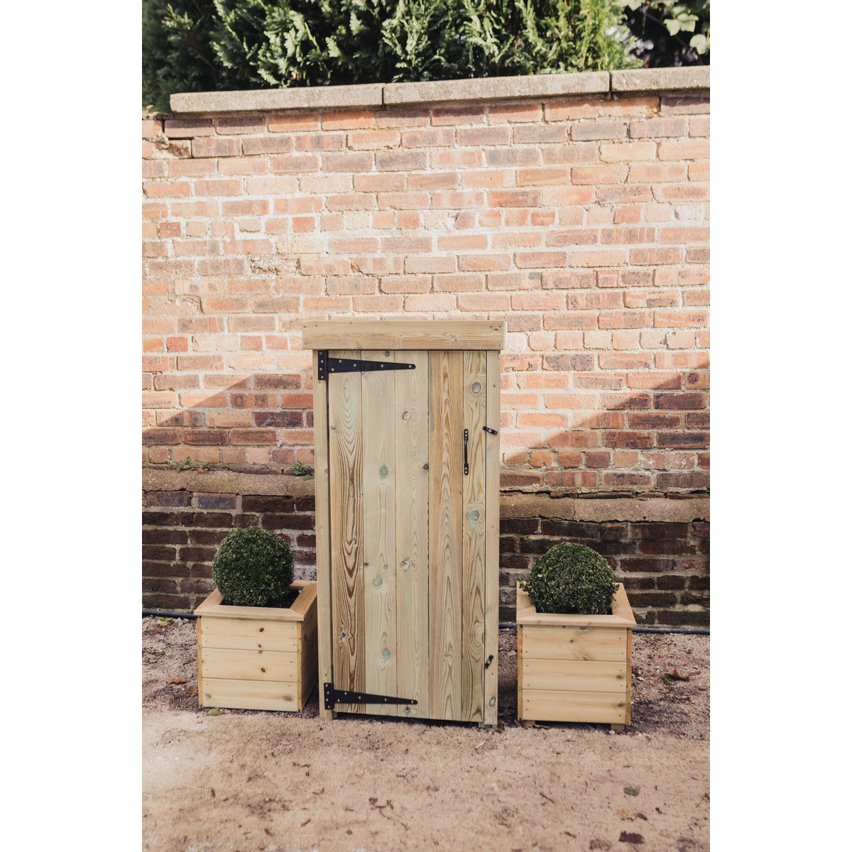 Ascot Garden Bin Store 67cm wide x 75cm deep by Churnet Valley - RS02