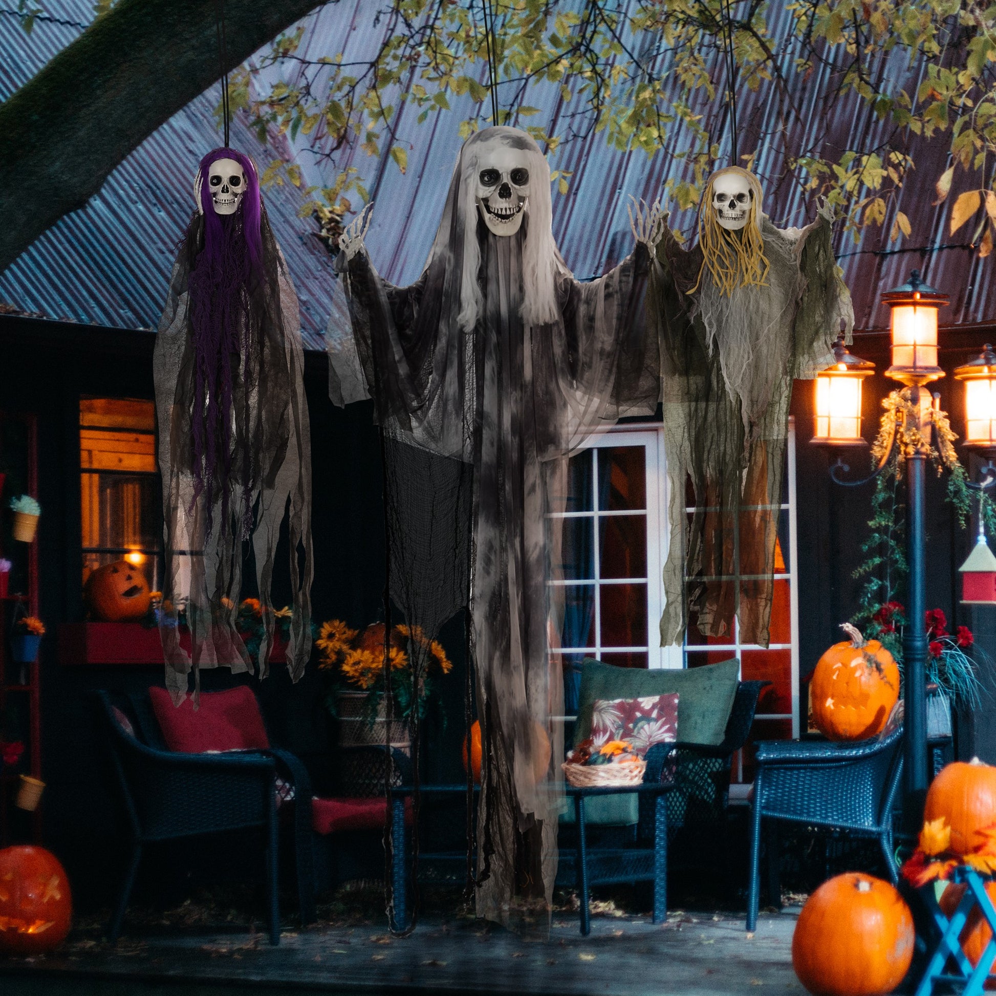 3 x Skeletons Halloween Decoration Primary Image