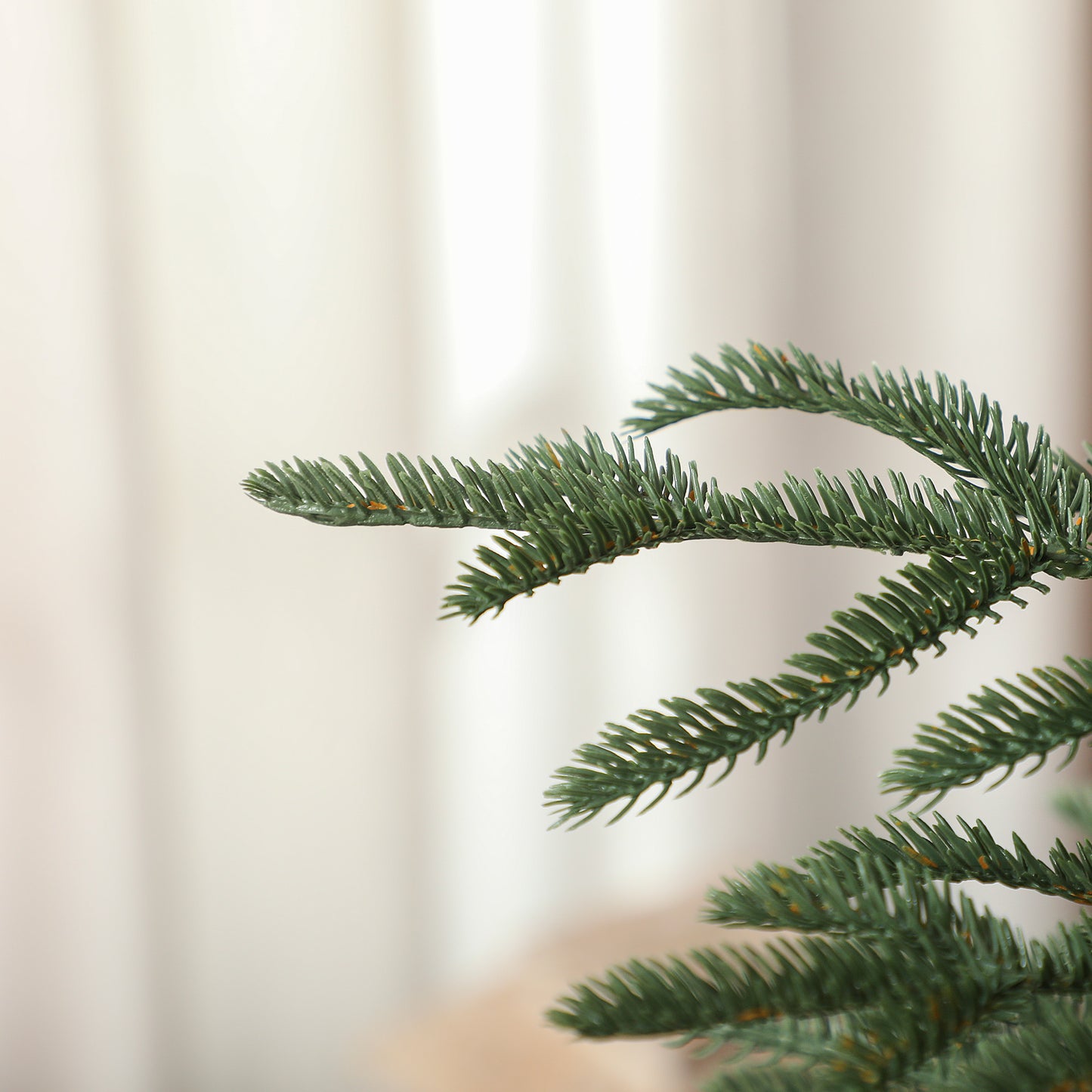 5ft Full Spruce Christmas Tree Artificial -  1375 Tips