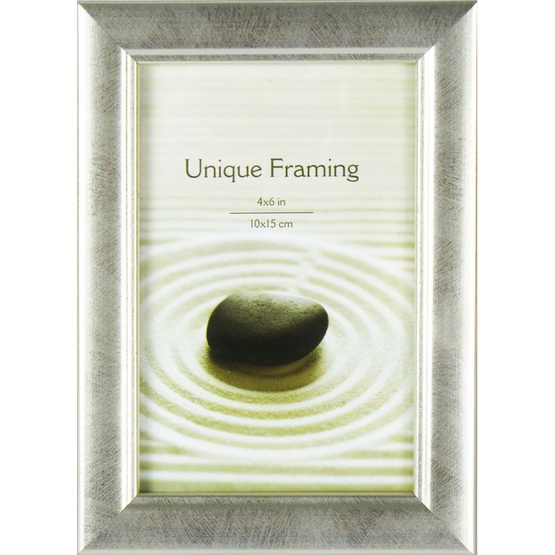 Unique Framing Classic Silver Photograph Frame (6" x 4")