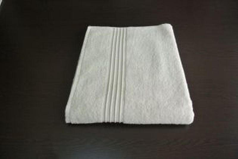 Cream Vortex Bath Towel