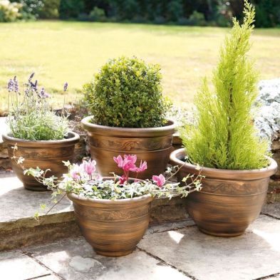 Product photograph of Wenlock Garden Planters Bronze 4 Pack from QD stores