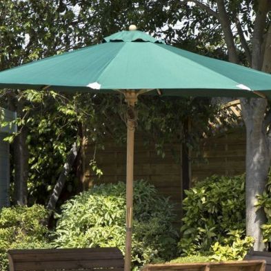 Product photograph of 2 7 Metre Garden Parasol - Green from QD stores