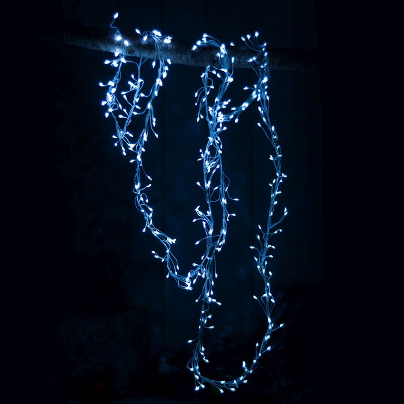 Dewdrop Cluster Christmas Lights White Indoor 240 LED - 3m 