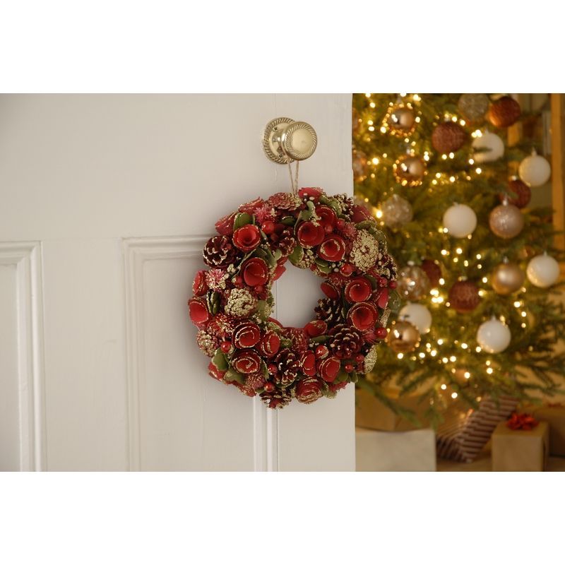 Red Roses & Gold Berries Wreath 30cm