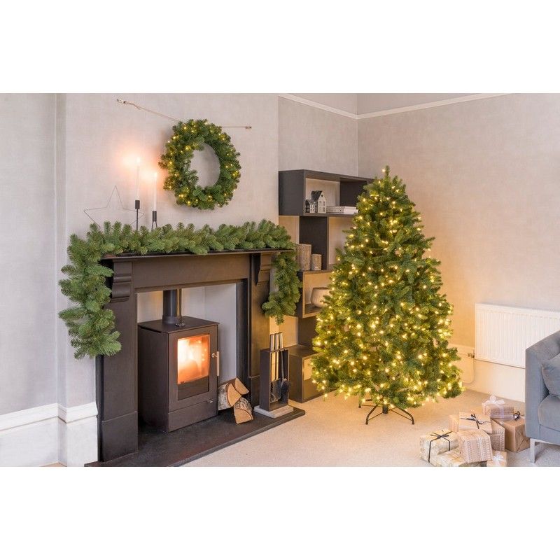 Wreath Christmas Decoration Green - 60cm Newberry Spruce 